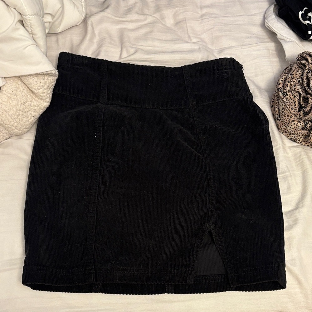 Kohl's Elegant Black Pencil Skirt